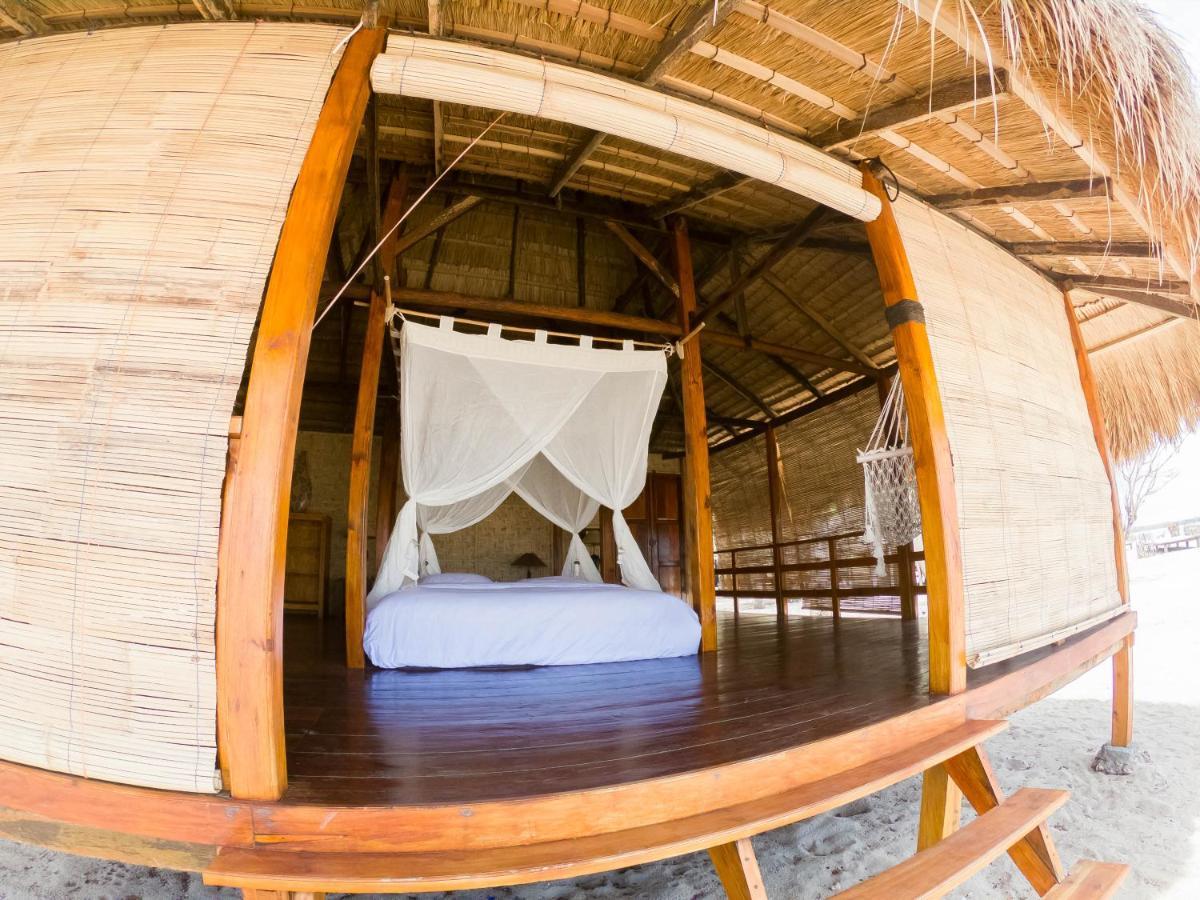 Costa Beach Resort & Club Waingapu Exterior foto