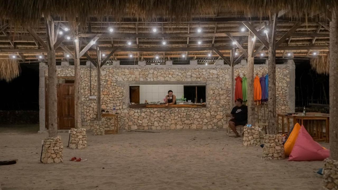 Costa Beach Resort & Club Waingapu Exterior foto