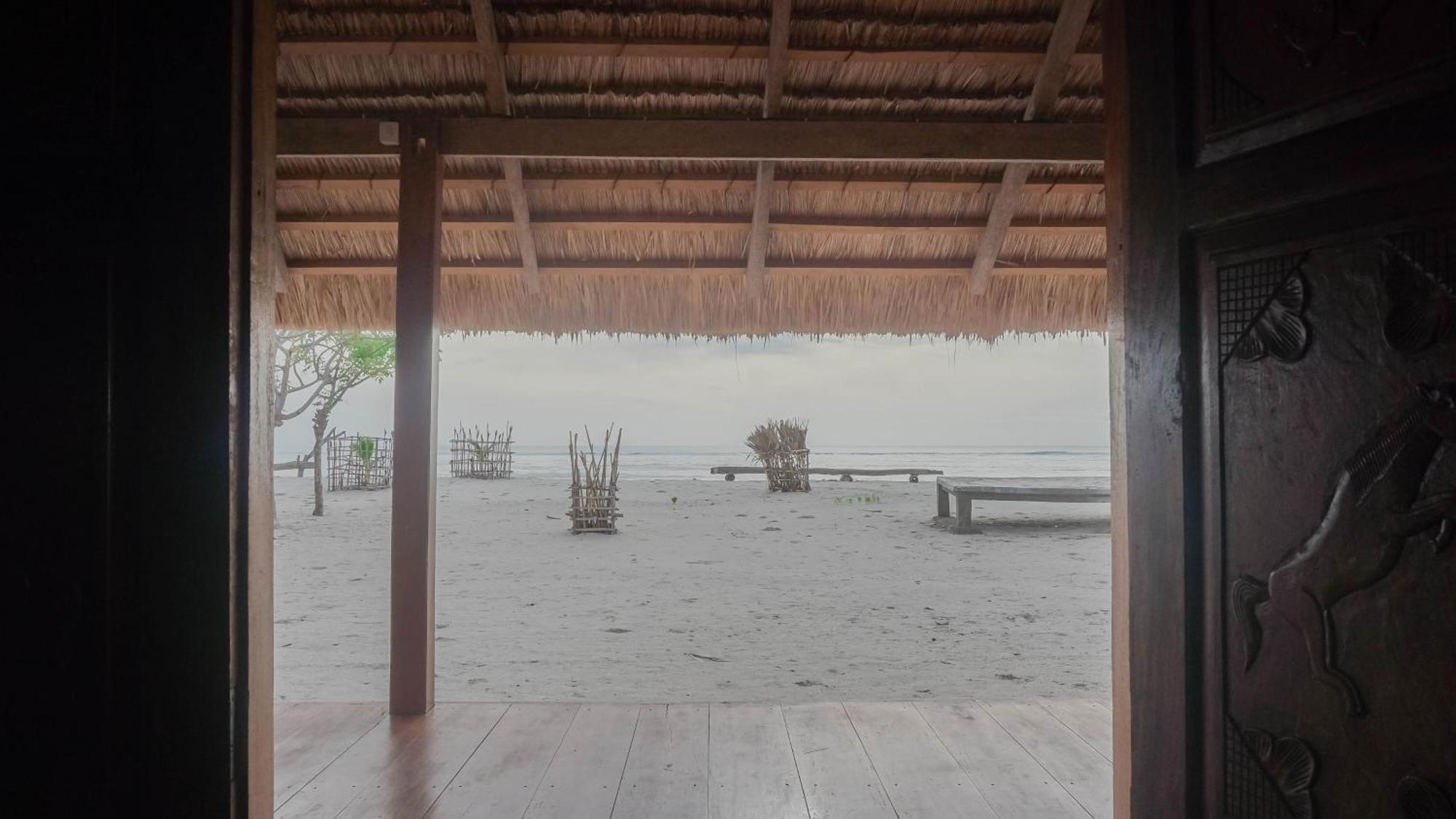 Costa Beach Resort & Club Waingapu Habitación foto